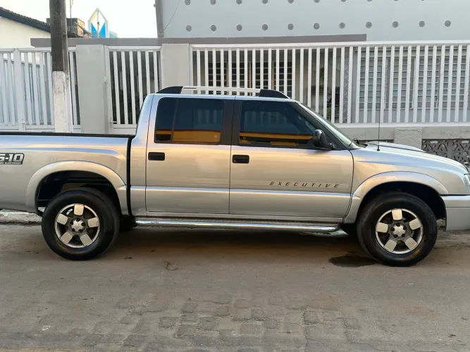 Chevrolet S10 Pick-up Exec. 2.8 4X2 CD TB Int.dies 2010