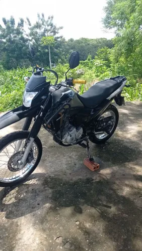 Moto totalmente pegando tudo