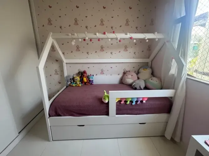CAMA COM CAMA AUXILIAR ESTILO CASINHA EM MDF