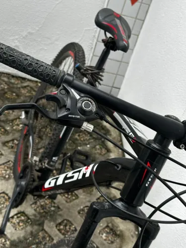 Bike GTSM1 aro 29, quadro M (17?)