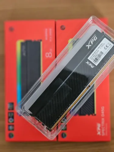 Memória RAM DDR4 8gb RGB