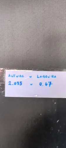 Portas de vidro com fechadura e dobradiças 