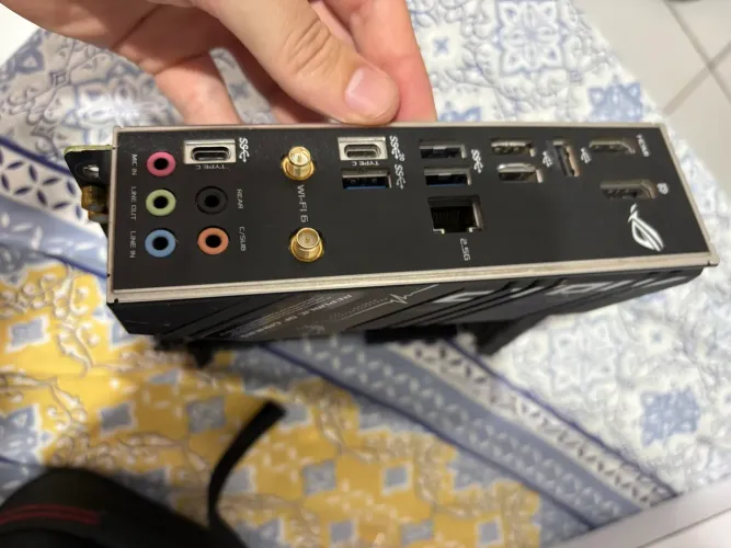 Placa mae asus b660i e Intel i5 13600kf