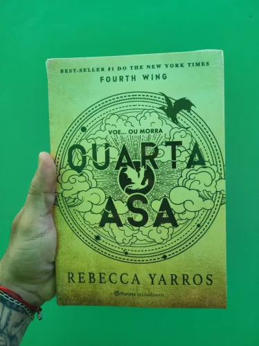 Livro Quarta Asa Lacrado
