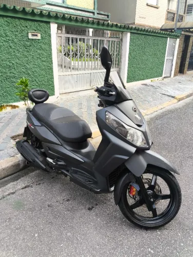 Vendo Citycom S 300 i2017 Preta com Revisão Completa