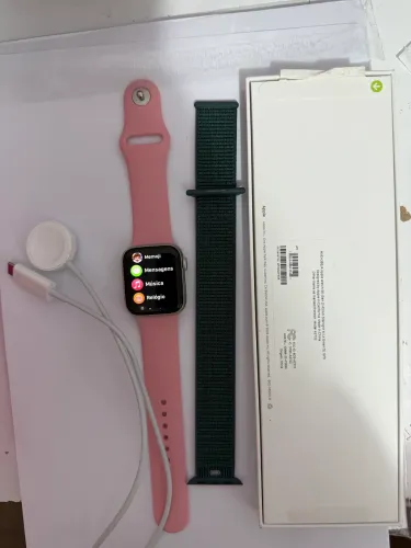 Relógio Apple Watch NOVO Com carregador e 2 pulseiras