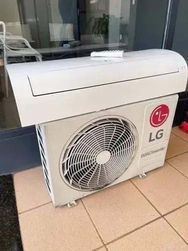 Ar Condicionado LG Dual inverter 9000 BTU