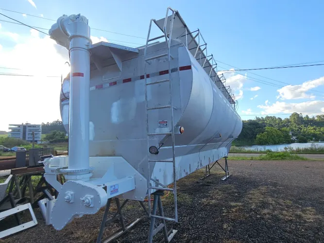 Silo Graneleiro Triel-HT Mega 18t Alumínio Reformado 2016