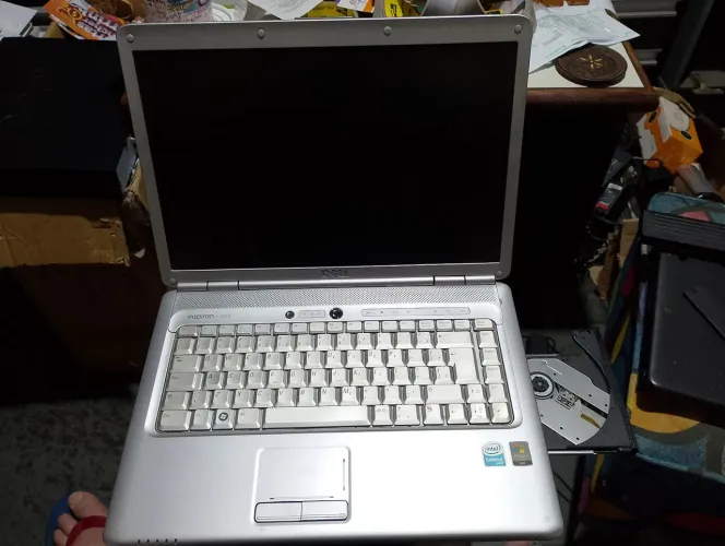 DELL Inspiron 1525 no estado não liga