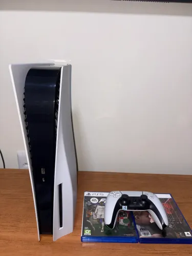 Ps5 mídia física e 2 jogos novos! 