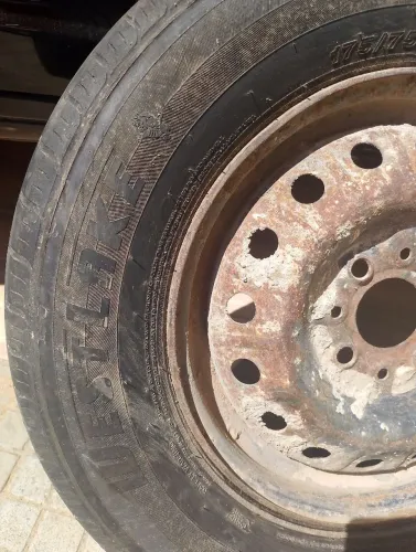 Peneu 175/75R13