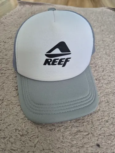 Boné Reef cinza novo