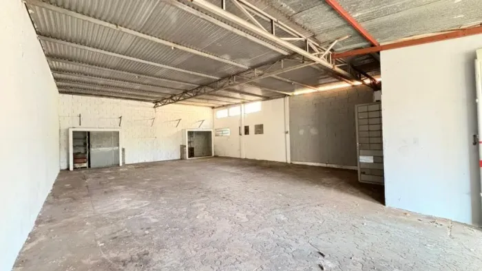 Salão comercial de 160 m² nos Campos Elíseos 