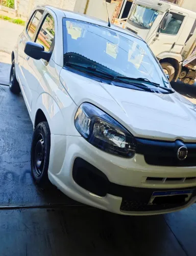 Fiat Uno Attractive 1.0 EVO Fire Flex 8V 5P 2021