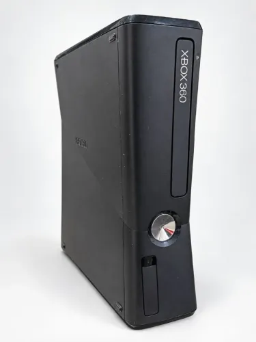 Xbox 360 Slim Destravado + HD 500GB + 2 Controles Originais + 5 Jogos + 2 Emuladores