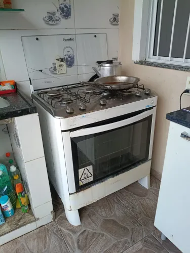 VENDO FOGÃO 5 BOCAS AGATA PARA CONSERTO