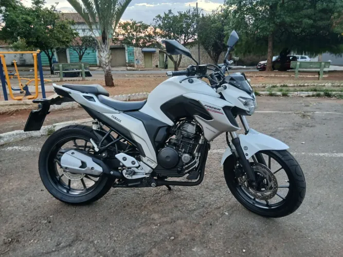 Fazer Fz25 2019