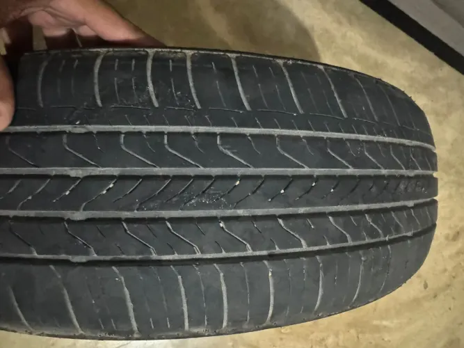 Pneus 185/60 R15 