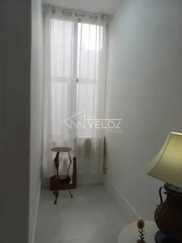 Excelente quarto e sala em Botafogo