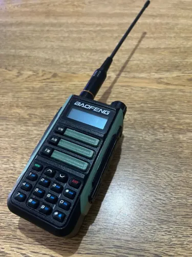 Radio Baofeng Prova D'agua Portátil Uv16 Plus Walk Talk 10w