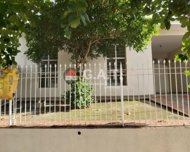 Casa para locação em Sorocaba-SP, Jardim Guarujá! 3 quartos, 1 suíte, 1 sala, 2 banheiros,