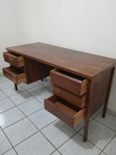 Mesa Escrivaninha Antiga em Madeira Maciça com 6 Gavetas - 1,60m