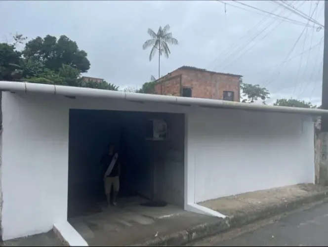 Vende-se essa casa no bairro Alfredo Nascimento
