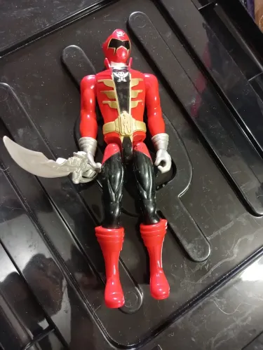 Boneco power ranger vermelho 30cm Titan Hero