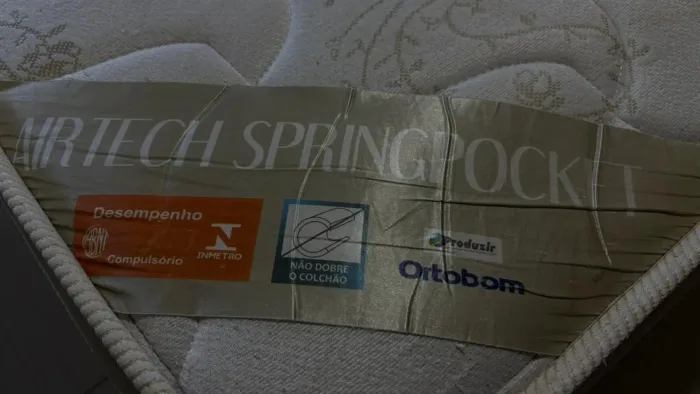 VENDO COLCHÃO QUEEN 