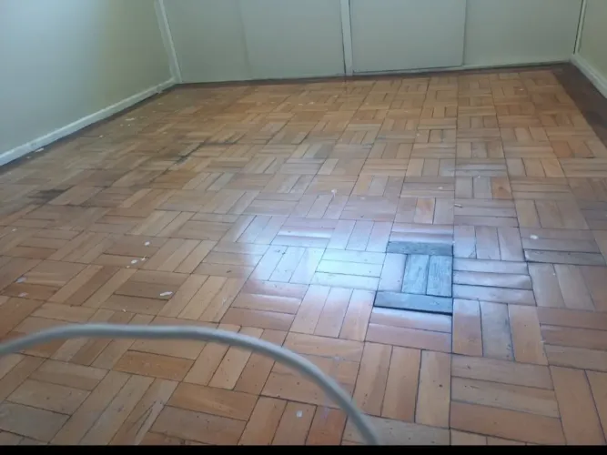 Revitalizaçao de piso (madeira )