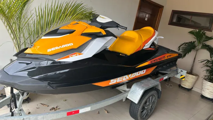 Jet ski seadoo gti 130