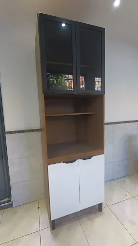 Armário multiuso