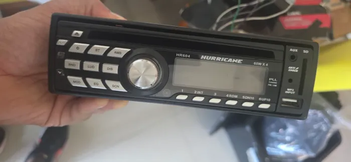 Radio de carro, toca cd , mp3 e USB