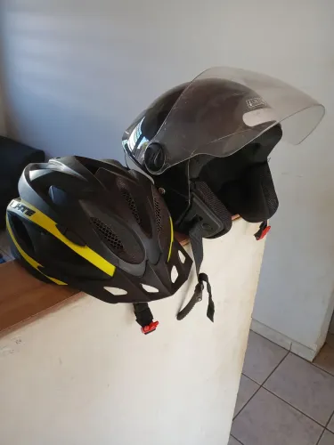 Capacete de moto e de bicicleta