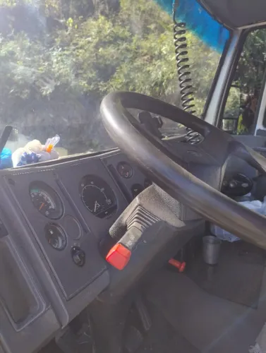 Ford cargo 815 motor Cummins (bomba injetora)