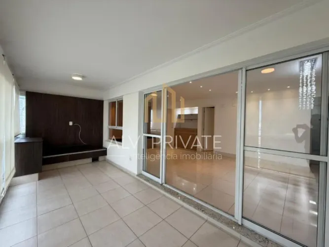 OPORTUNIDADE NA BARRA FUNDA - Apto de 127m² - ANDAR ALTO - 2 VAGAS - CONDOMÍNIO CLUBE