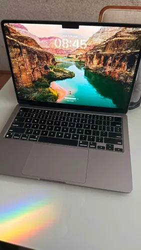 MacBook Air 13 M3 - 13-inch MacBook Air with M3 chip - Space Gray