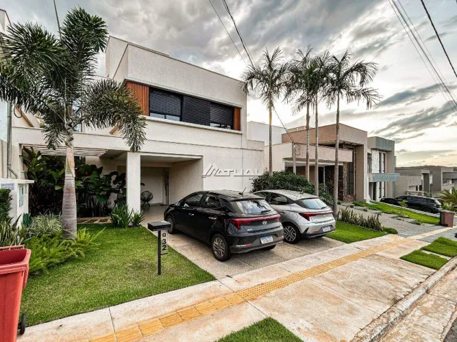 Casa em condomínio no Jardins Barcelona 3 suítes e lazer completo