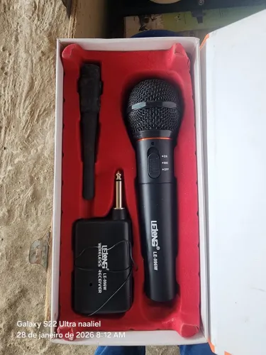 Microfone sem fio   nunca usado 