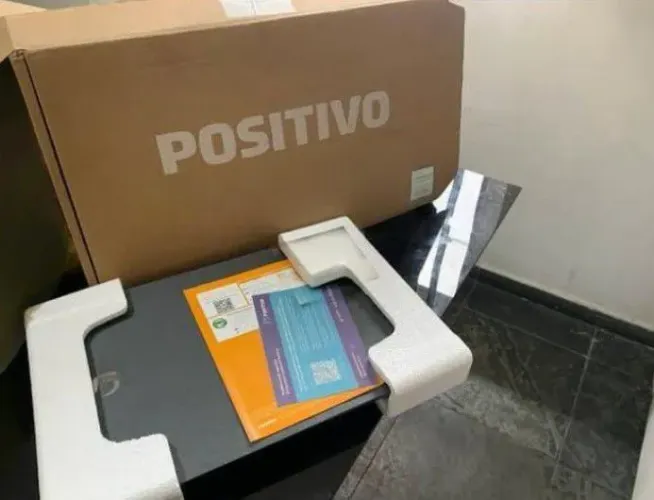 Notebook Positivo Vision C15