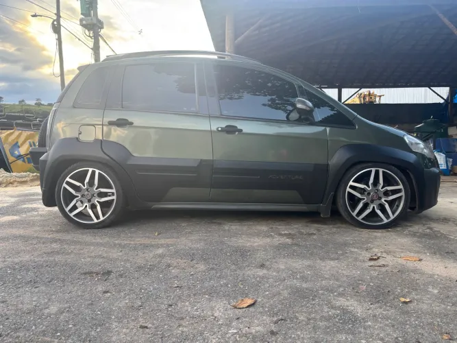 Fiat Idea Adv./ Adv.lock.dualogic 1.8 Flex 5P 2011