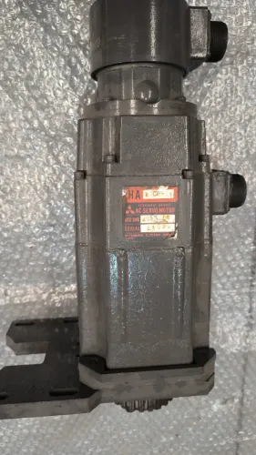Servomotor Mitsubischi HA 80CB-SS