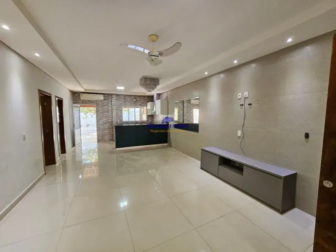 Casa para Locação - Bairro Campo Verde - Cuiabá - MT