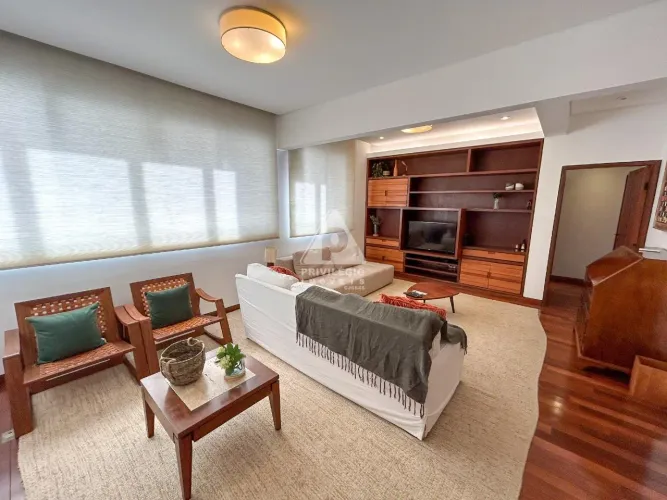 Excelente apartamento a venda no Leblon, 3 quartos, vaga, quadra da praia.