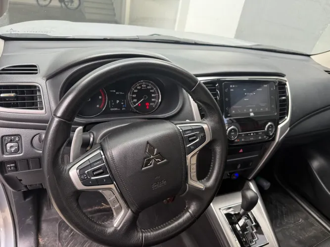 Mitsubishi L200 Triton Sport HPE 2.4 CD Diesel Aut. 2024