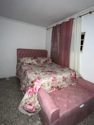 Cama de casal + box casal + Cabiceira
