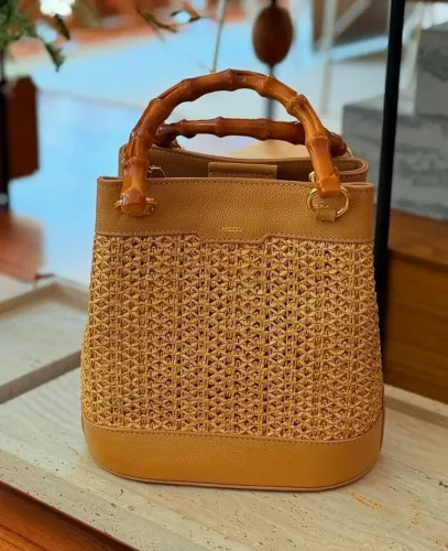 Bolsa Arezzo