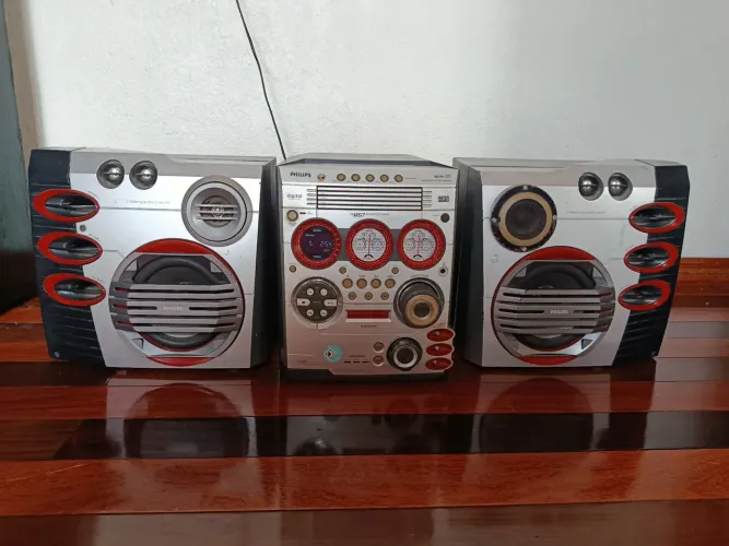 Som Mini System Philips FWM589 Potente 400W RMS