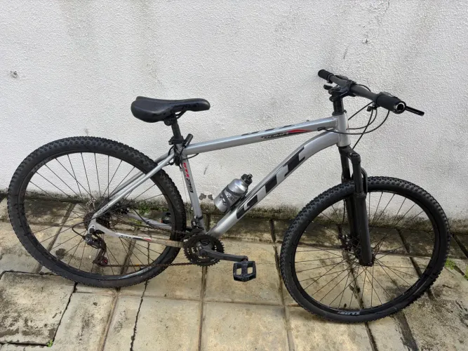 Bicicleta GTI Roma Aro 29 Quadro 19 Alumínio cinza/preto 21V .