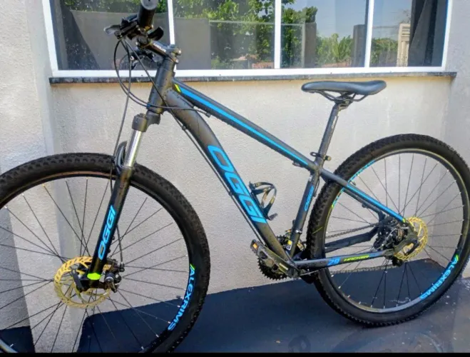 Bicicleta profissional Oggi hacker Sport 2022 + capacete